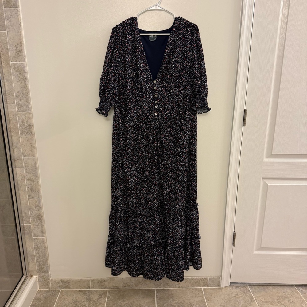 Arula Floral Black Maxi Dress